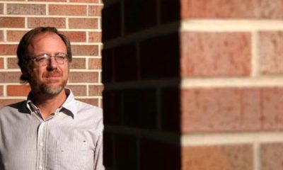 المقابلة المعدلة مع الدكتور كﻳﻔﻴﻦ ﺑﺎﺭﻳﺖ: "الإرهاب يستهدف المدنيين الأبرياء وهو غير متوافق مع الجهاد"